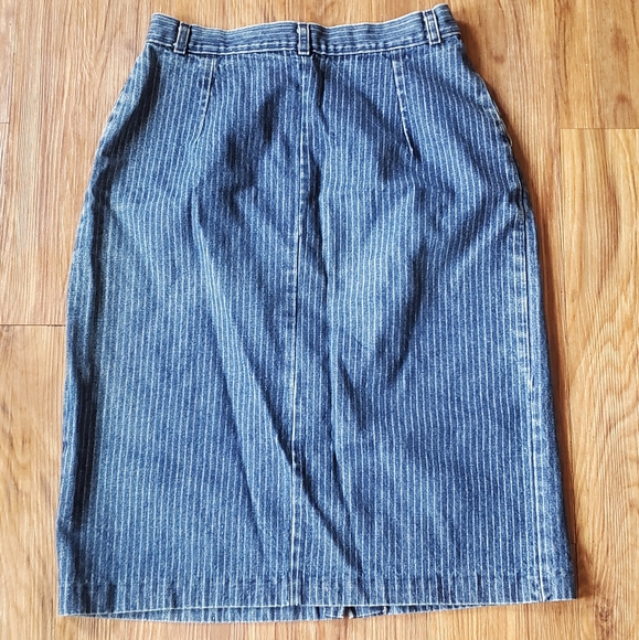 Lord Issac Vintage Skirt - Picture 2 of 4